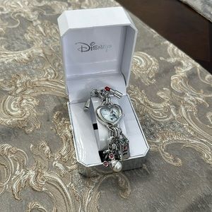Disney Minnie watch never used brand new in box